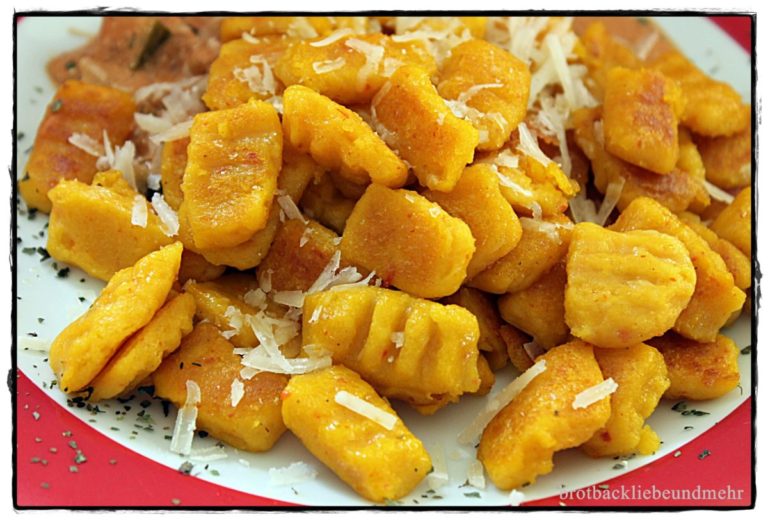 Kürbis-Kartoffel-Gnocchi - Brotbackliebe ... und mehr