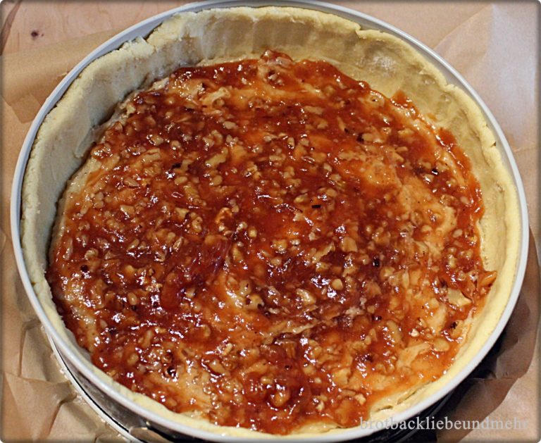 Geschichteter Apfel-Walnuss-Kuchen &amp;quot;7 auf einen Streich ...