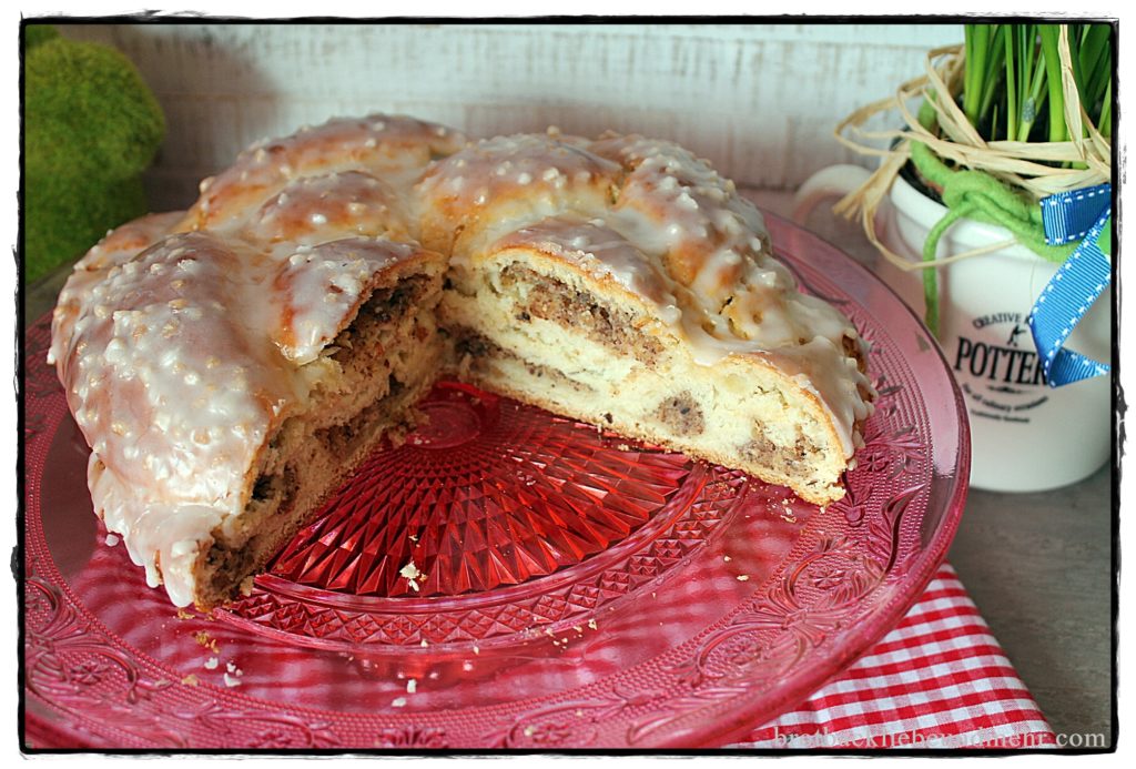 Dinkel-Nuss-Challa mit Lievito Madre - Brotbackliebe ... und mehr