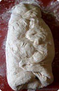 Bauernweißbrot mit Sauerteig - Brotbackliebe und mehr