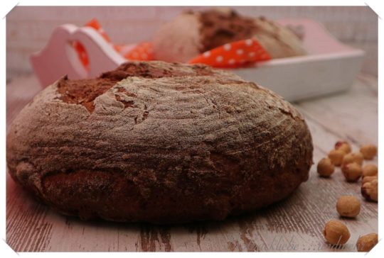 Nuss-Karotten-Ruchbrot mit Mohn - Brotbackliebe ... und mehr