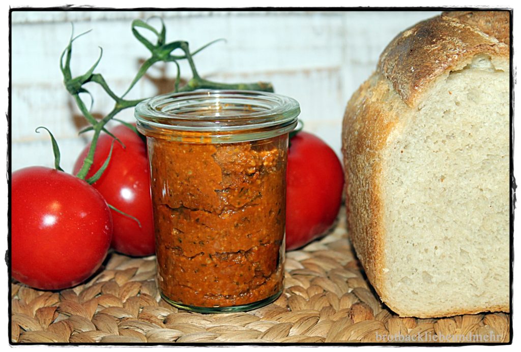 Italienischer Tomaten-Aufstrich - Brotbackliebe ... und mehr