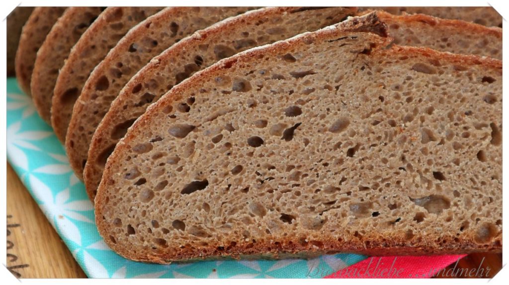 Luftiges Weizen-Vollkornbrot - 100 % Vollkorn / Auffrischbrot ...